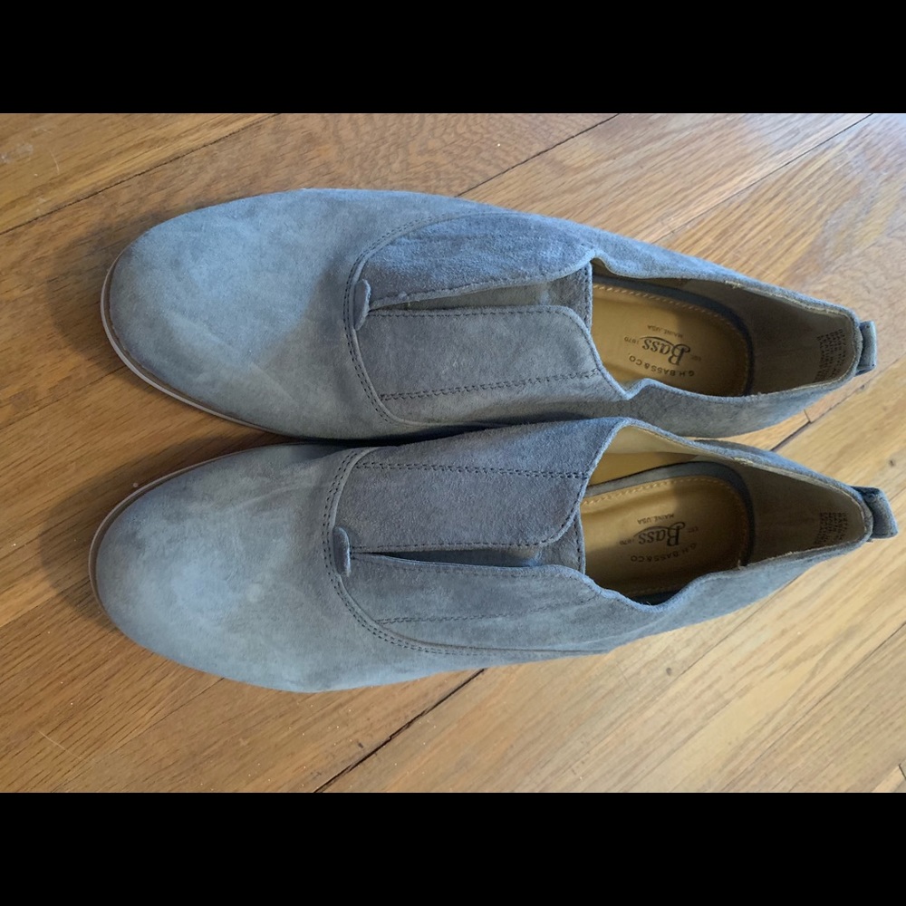 Bass suede loafer